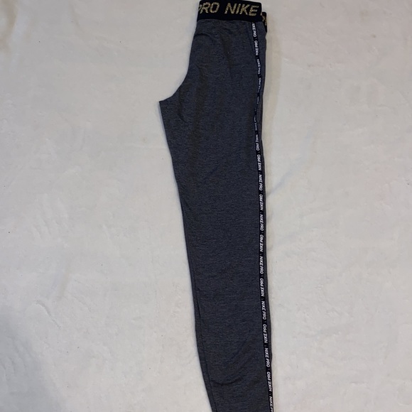 Nike Dri Fit leggings - Picture 3 of 3
